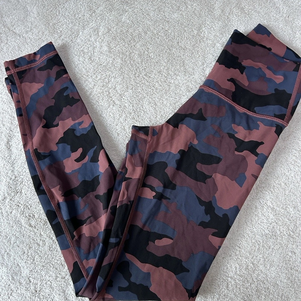Lululemon Wunder Under HR Tight Size 4 Red Camo Full-On Luxtreme NWOT
